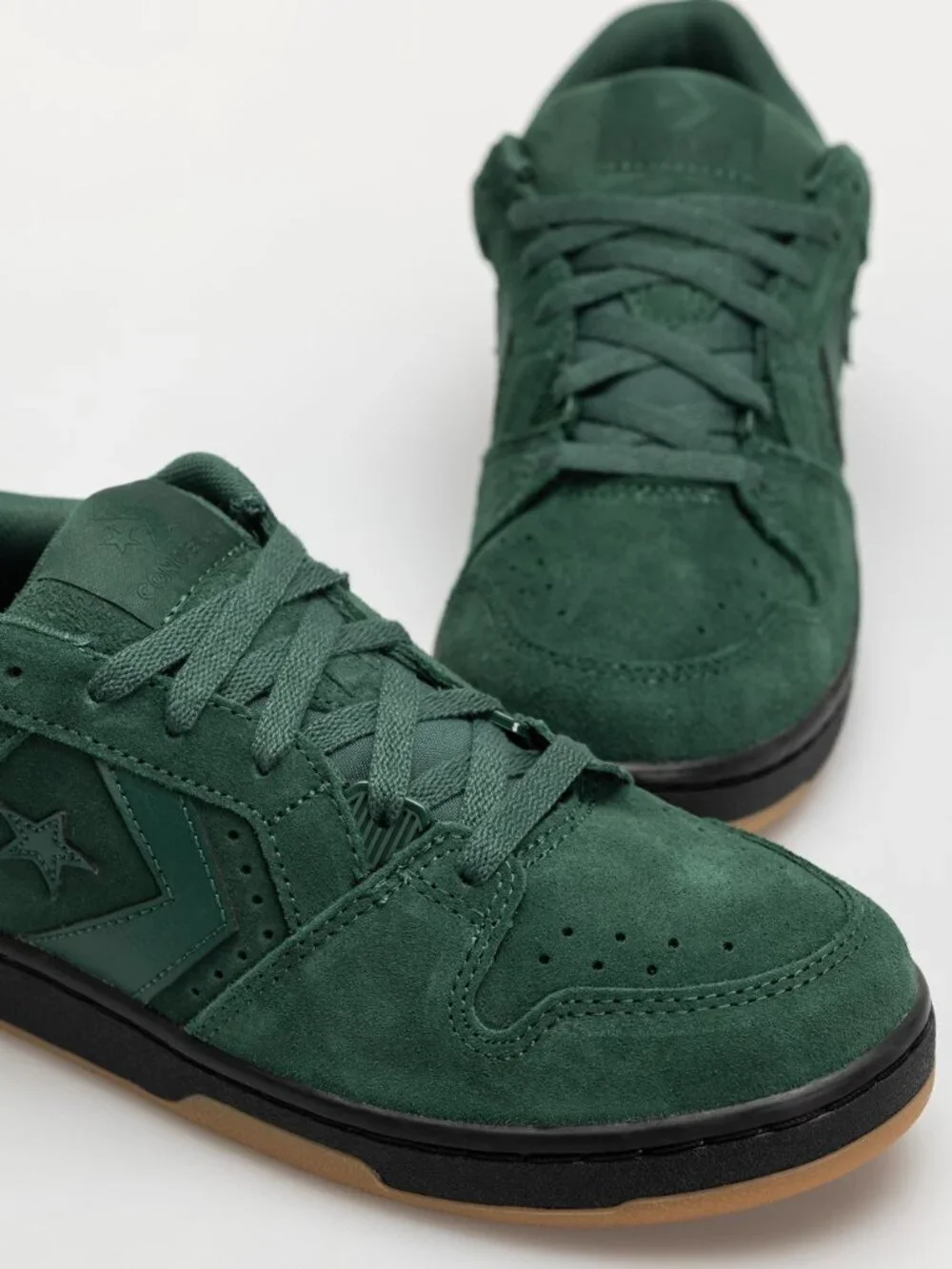 Converse Men's CL98 Suede Low Top Sneakers Shoes Green, Size 8 (New)